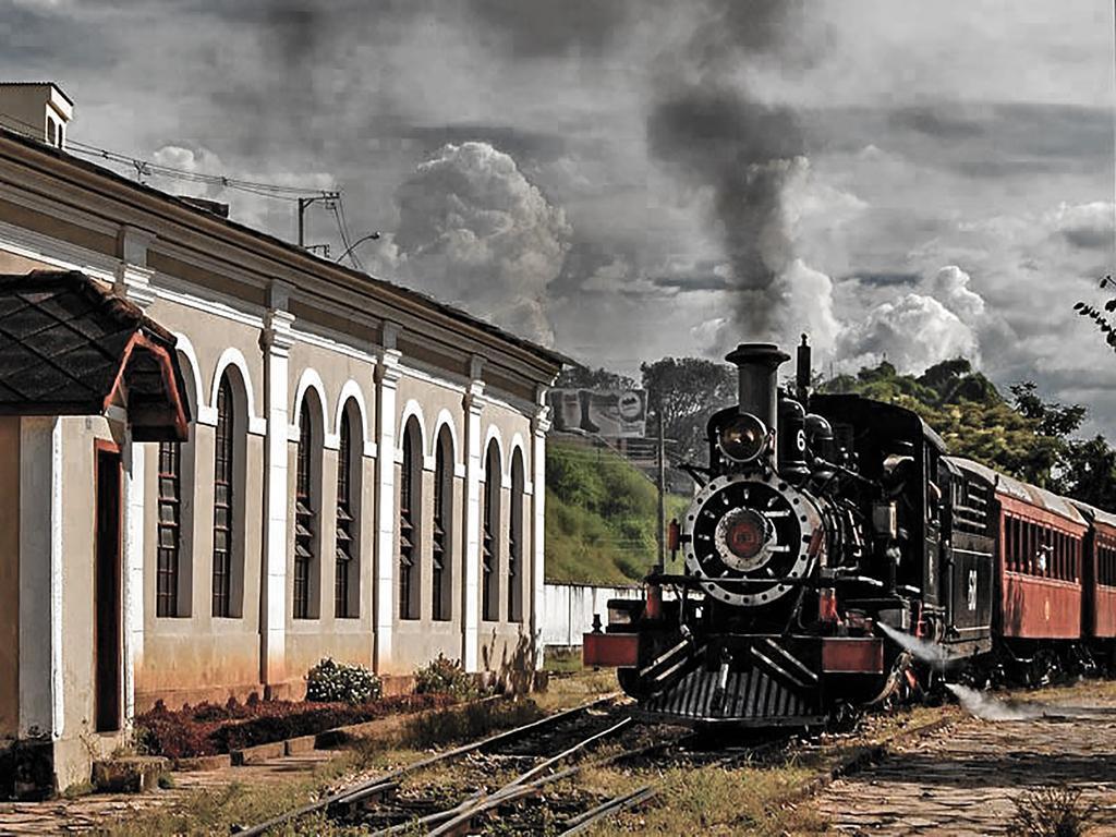Hotel Pais E Filhos เซาโจเอา เดล เฮย์ ภายนอก รูปภาพ